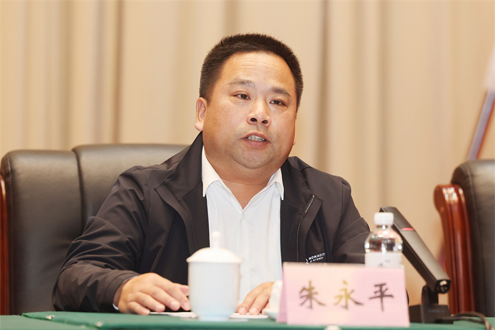 1E4A2105_调整大小